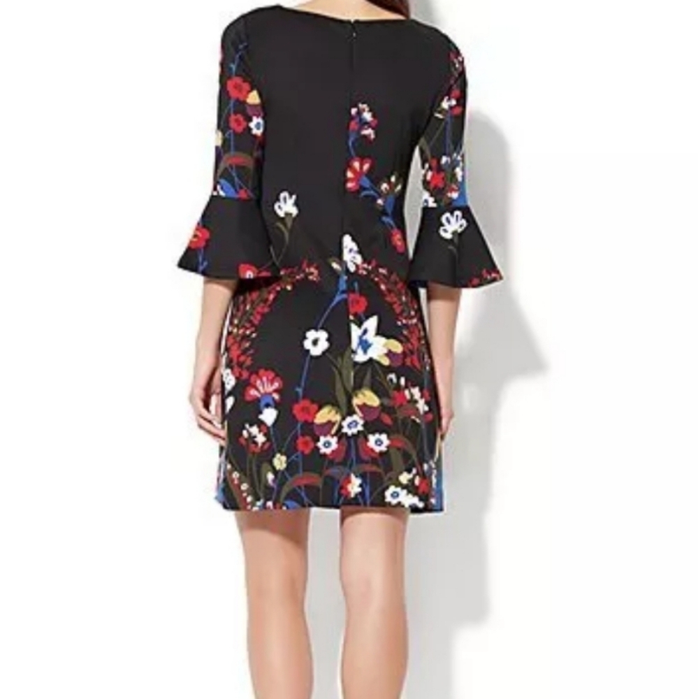 ❤️Price Drop - New York & Co Floral Bell-Sleeve Printed Flare Dress Sz L EUC - Picture 2 of 6